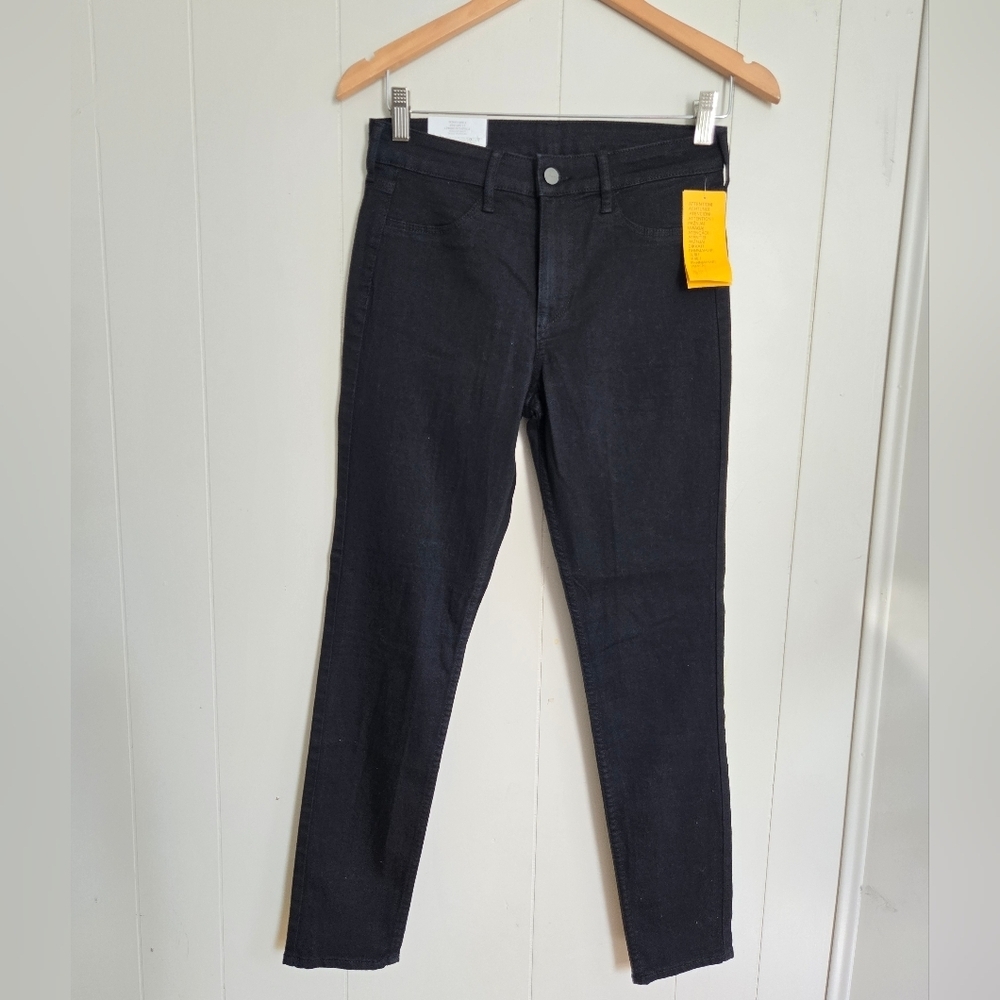 NWT H&M Black Skinny Ankle Jeans -Size 27